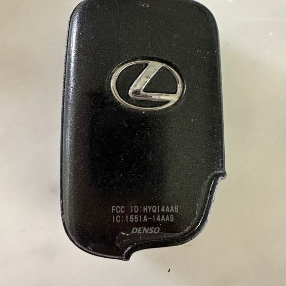 Preowned Extra Key FOB Lexus IS250 - Picture 4 of 7